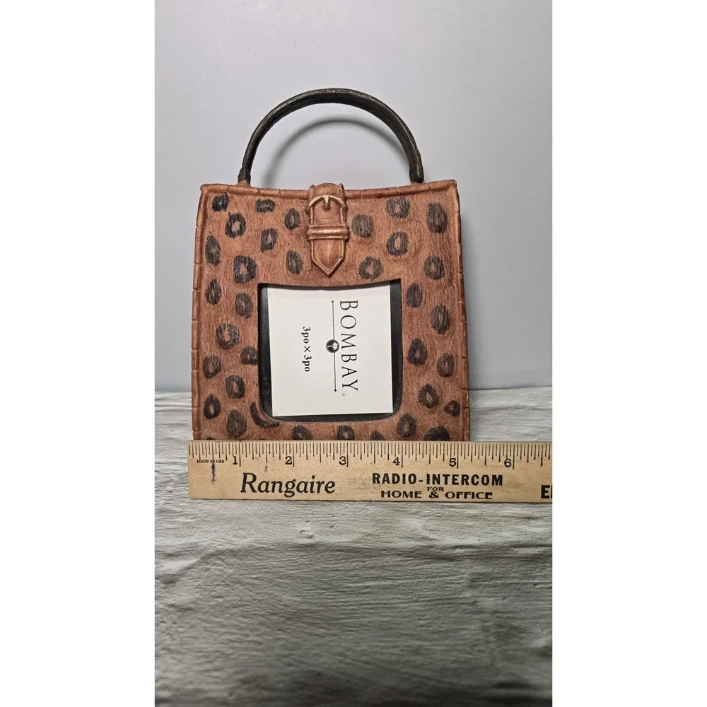 Bombay vtg animal